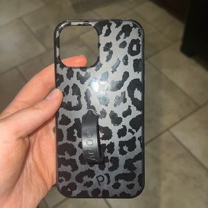 Loopy iPhone 12 case